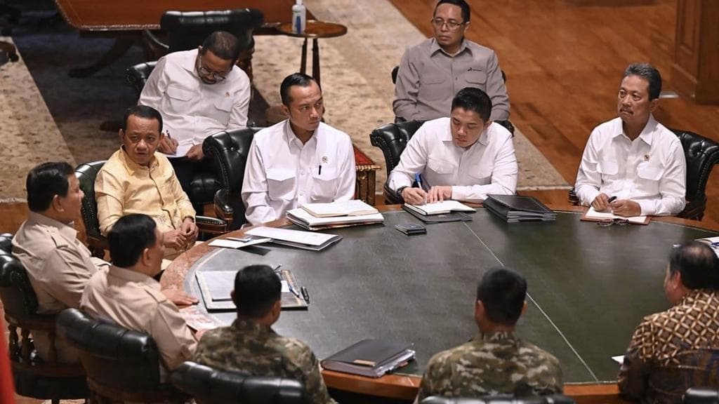 Pertemuan Strategis di Hambalang: Prabowo dan Para Menteri Bahas Swasembada Pangan hingga Persiapan Lebaran