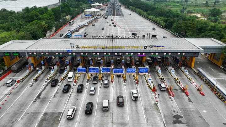 Strategi Polri Hadapi Gelombang Kedua Pemudik: Satu Arah di Tol Trans Jawa Jadi Solusi