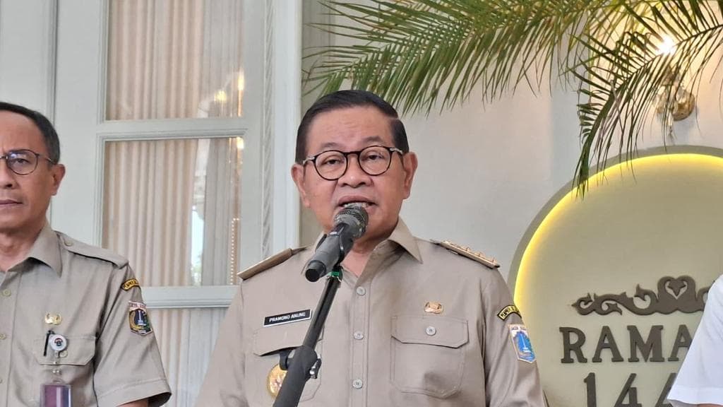 Monas dan GI: Kisah Parkir Liar yang Tak Kunjung Usai dan Langkah Tegas Pramono Anung