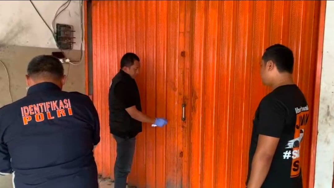 Misteri Freezer Ayam Geprek: Kisah Horor di Tengah Permukiman Padat