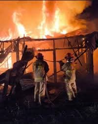 Dari Asap Tebal di Bekasi: Pelajaran Berharga dari Insiden Pabrik Plastik yang Terbakar