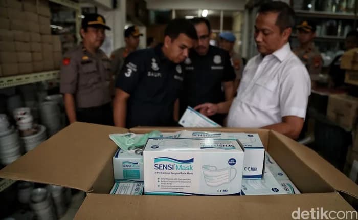 Polisi Jakarta Jadi 'Detektif Masker': Cek Harga dari Pabrik Sampai Toko, Ada yang Mau Main Akal?